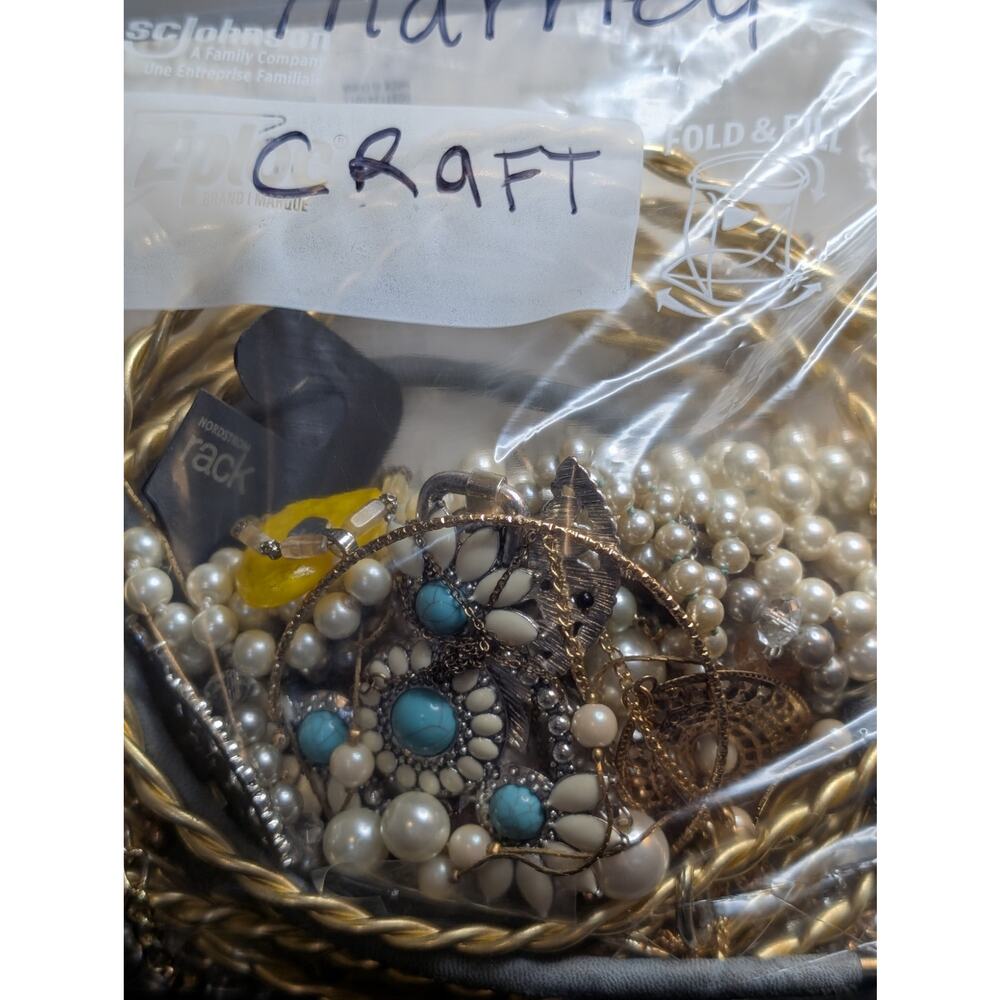 Jewelry Lot Marney Repurpose Bag 4 Plus Lbs Beads/Craft/Repurpose Pieces - Picture 6 of 9